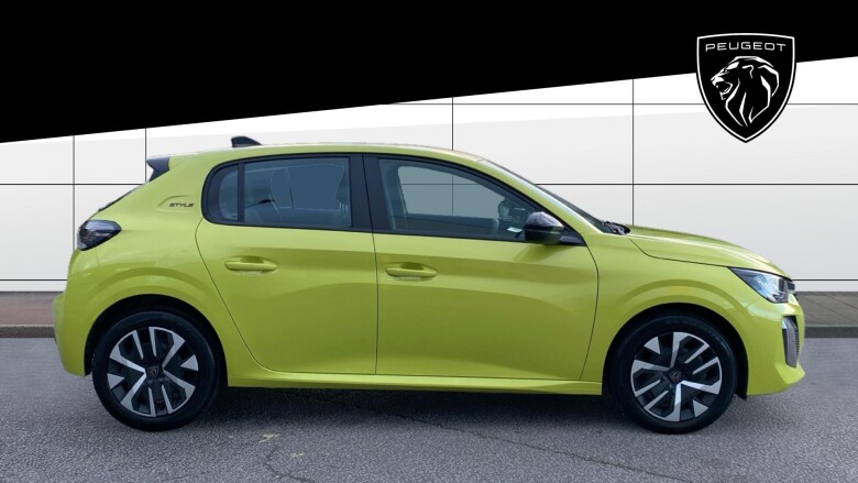 Peugeot 208 1.2 PureTech 100 Style 5dr Petrol Hatchback